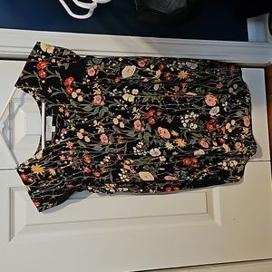 Ann Taylor Loft flower top